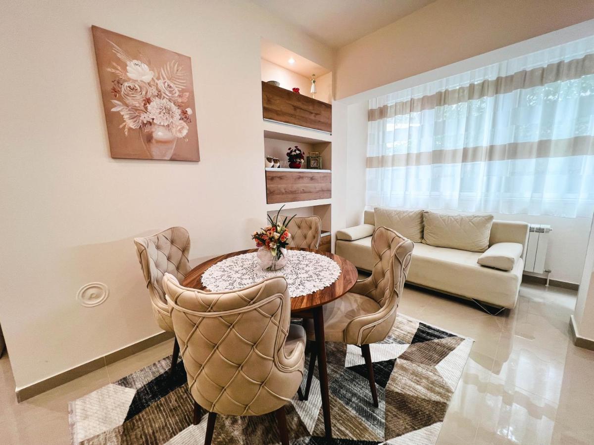 Old Town Luxury Suites Belgrado Exterior foto